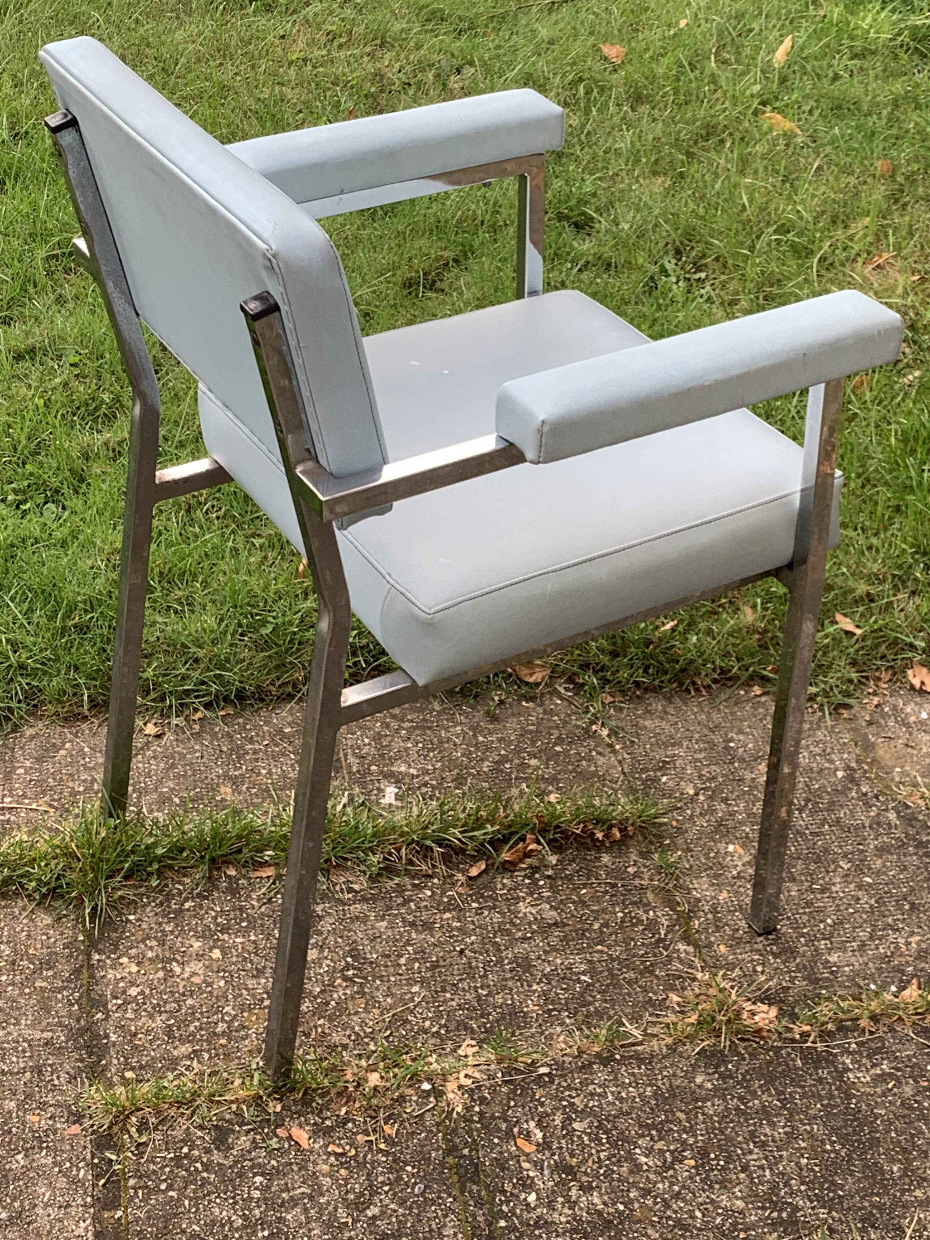 Vintage carved wooden console and aesthetics