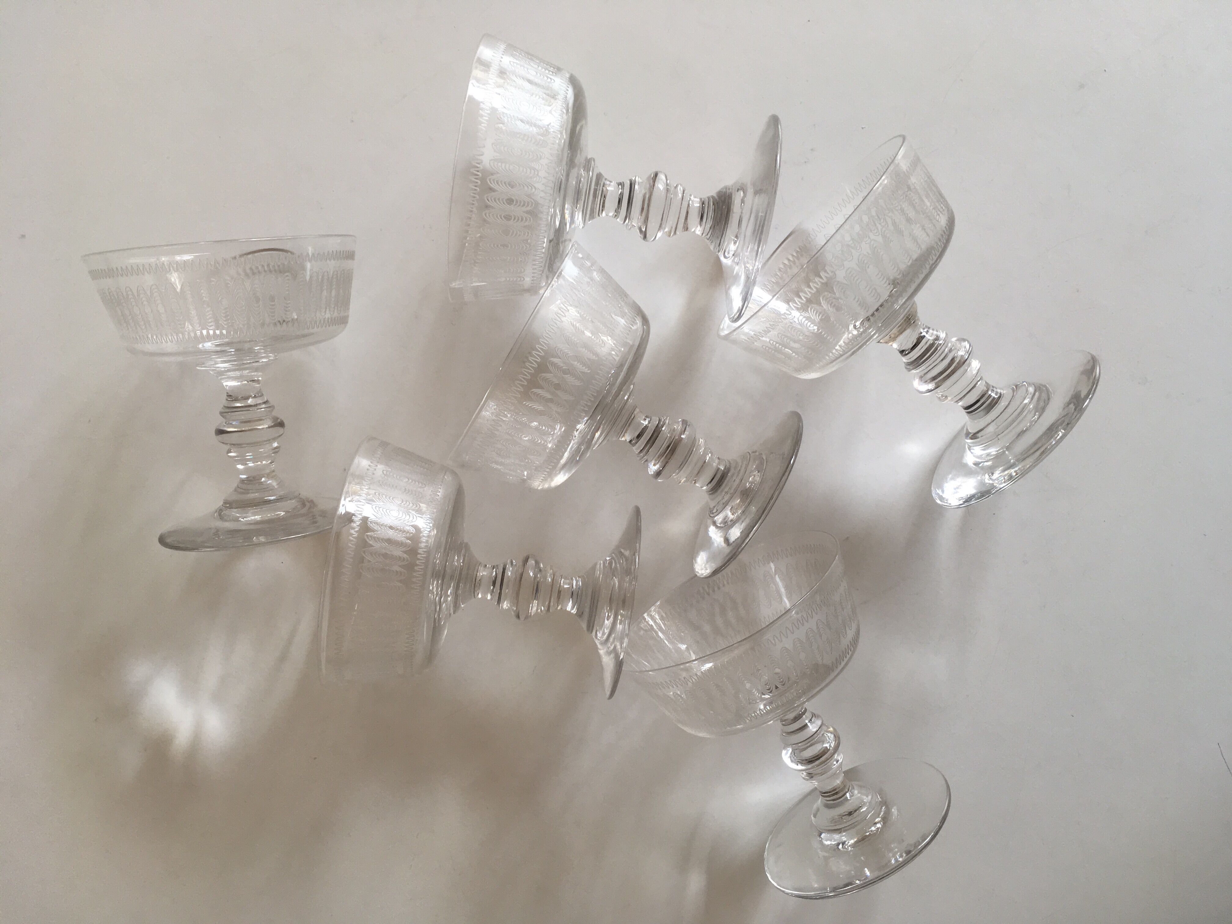 Set de 6 coupes à champagne en cristal sonnant années 20s