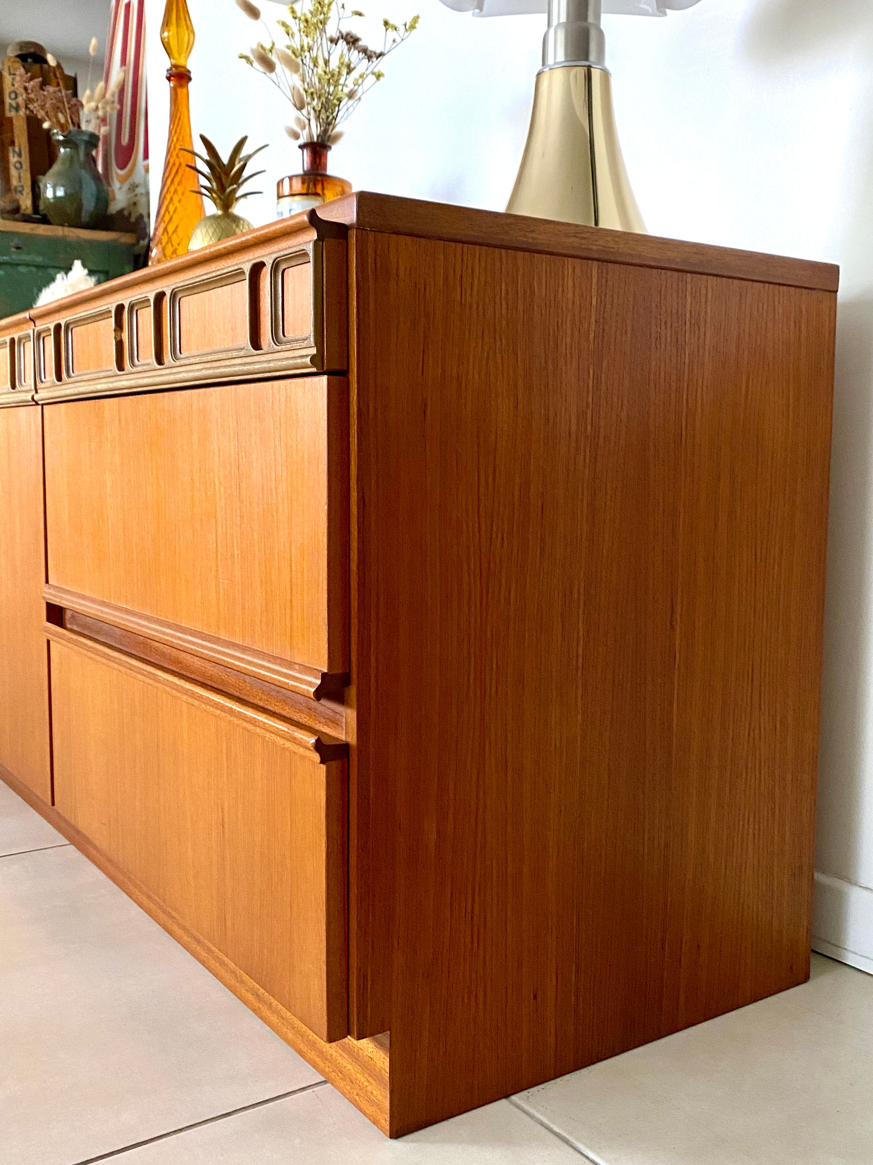 Mc Intosh Vintage Teak Row