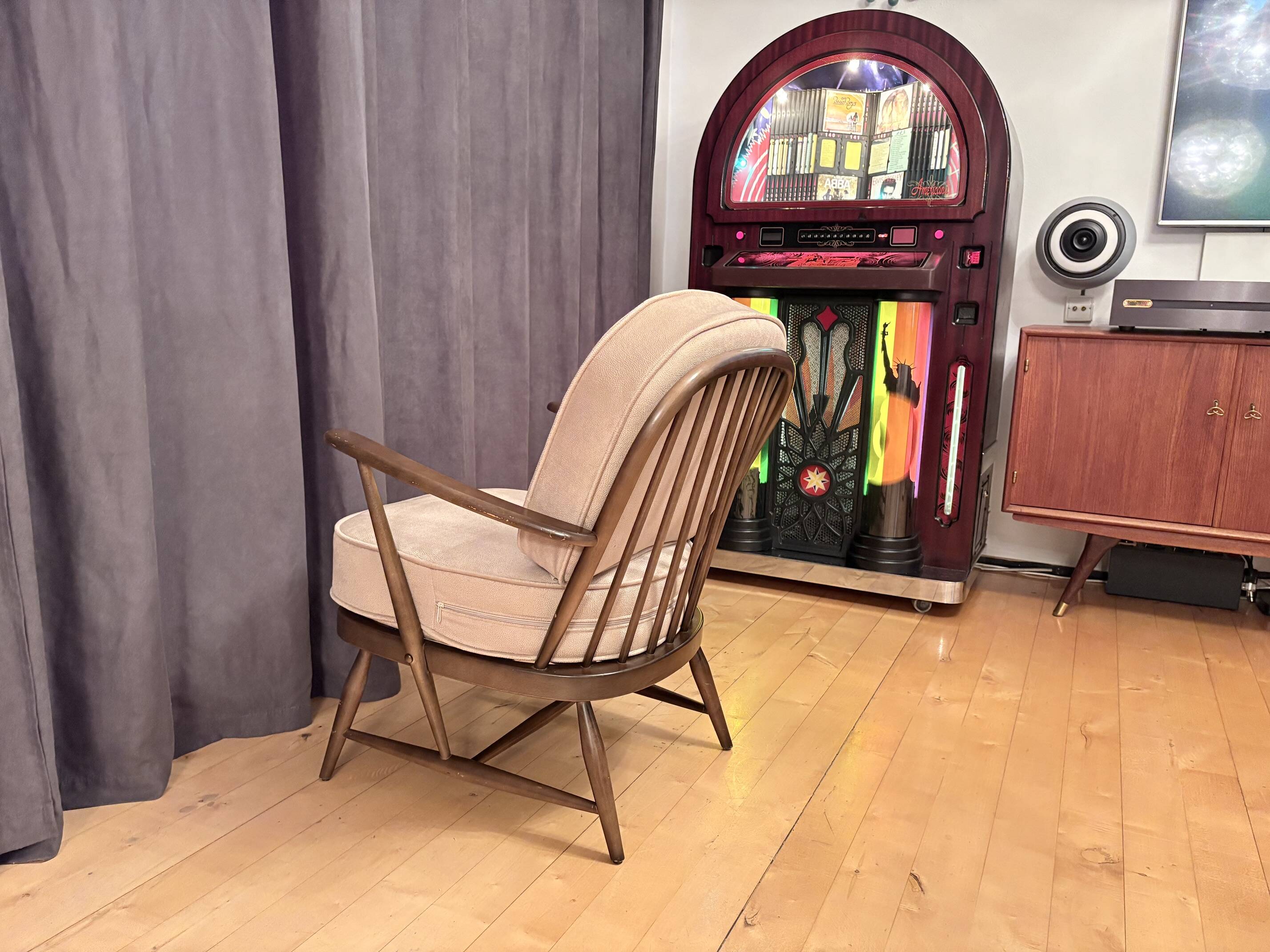 Windsor Armchair by Lucian Ercolani, Ercol, UK, 1960s