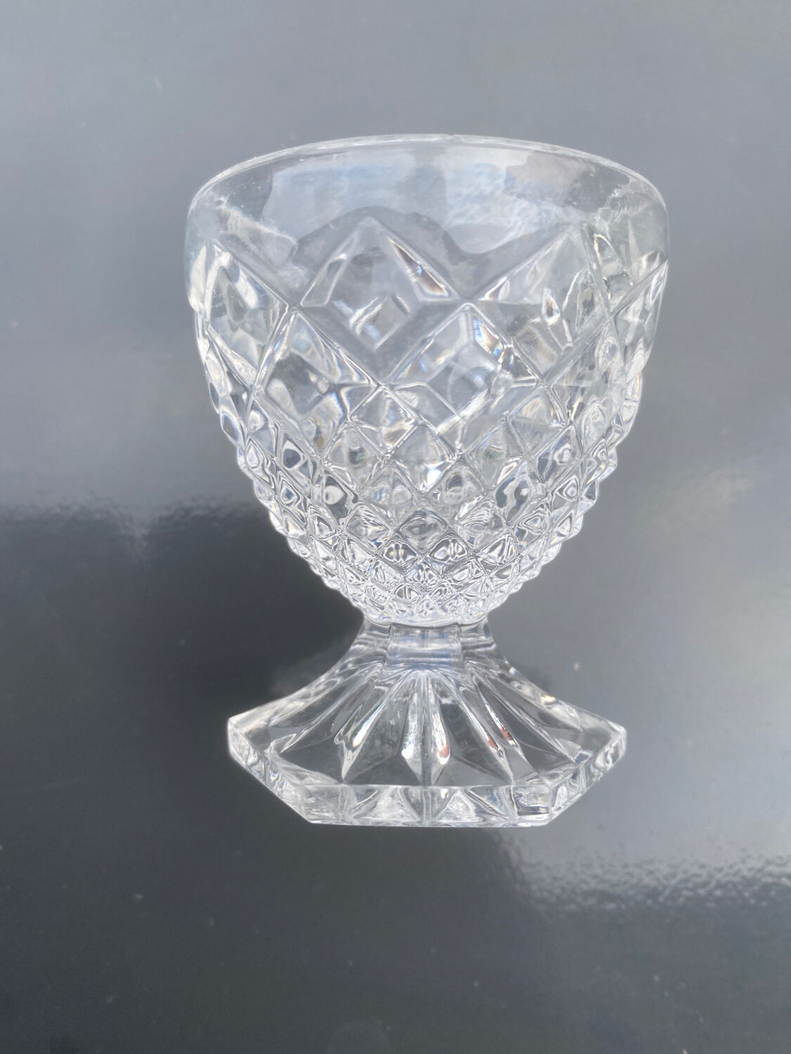 Vintage crystal coquetier