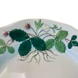 Georges Sand plate service Creil and Montereau 19th century. Strawberry barbotine.