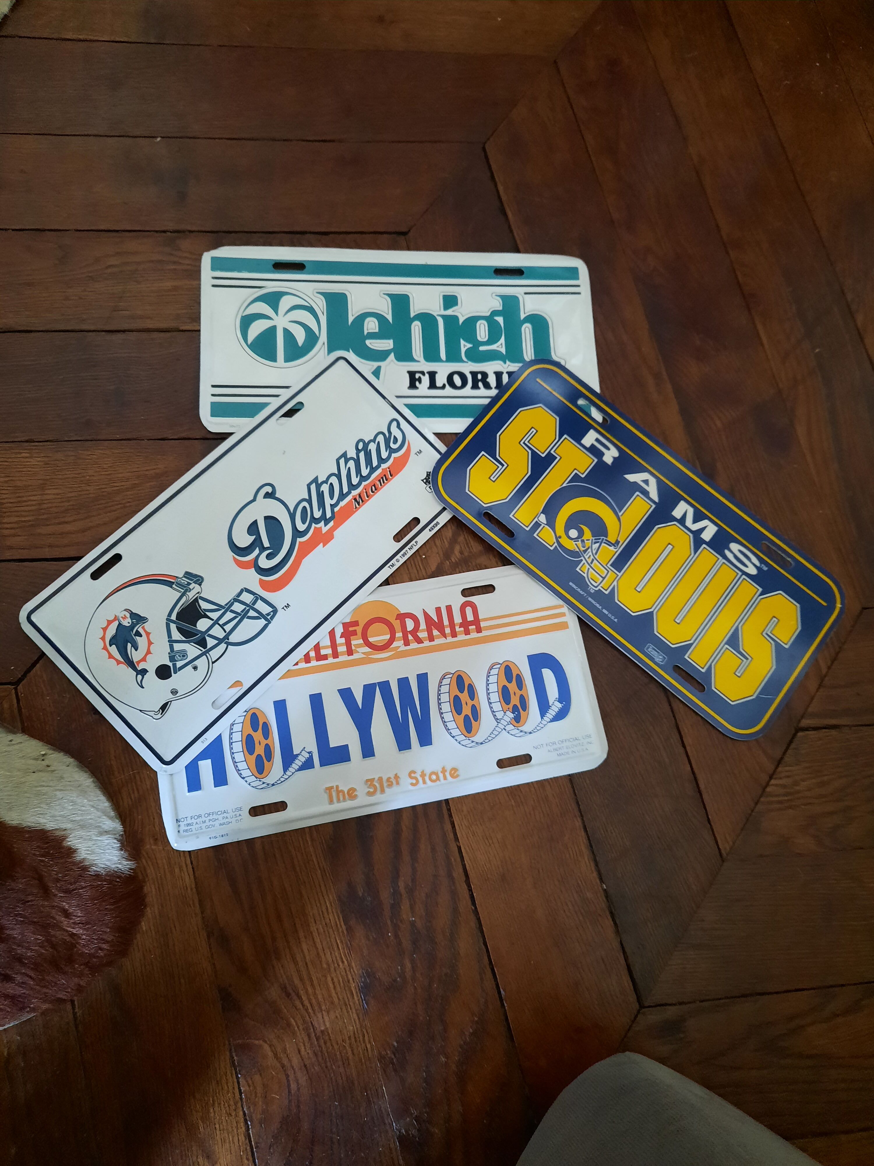 American enamelled plates