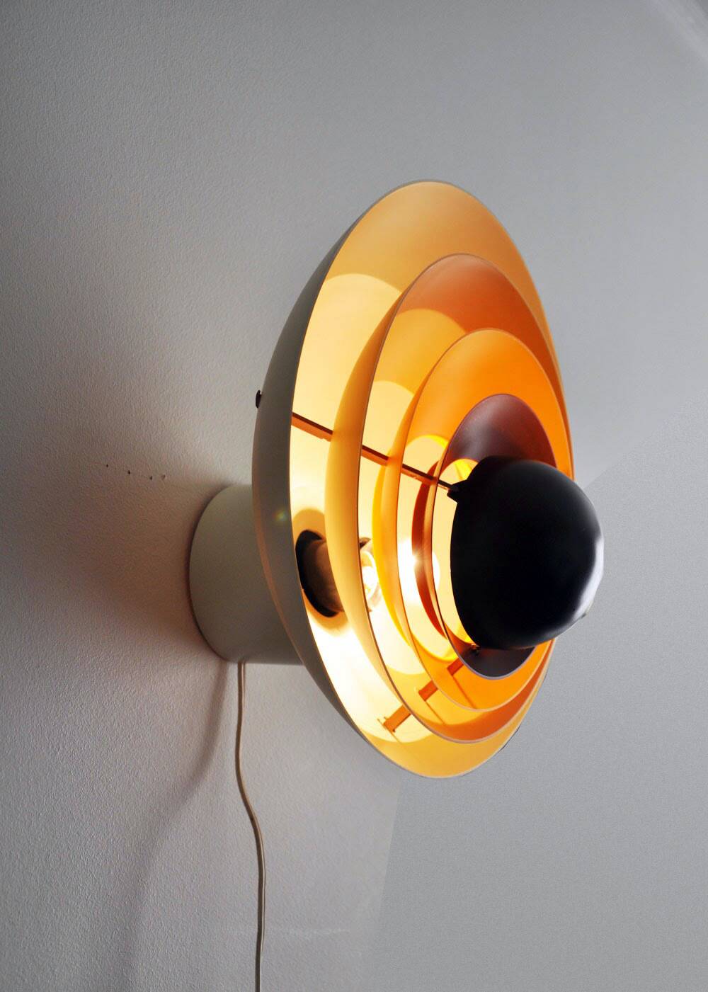 Pair of Ondine wall lights, New Age, 1970 Mazda