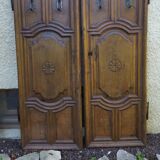 Paire de portes sculptées XVIIIème avec patères