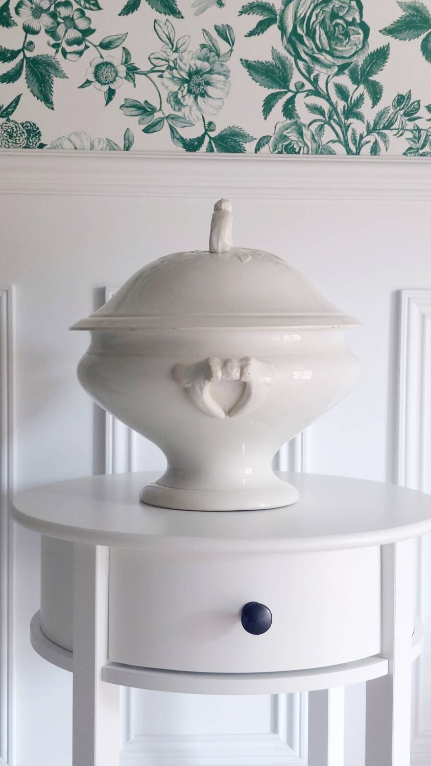 Soupière ancienne en faïence blanche – Lebacqz & M. Bouchart – Orchies