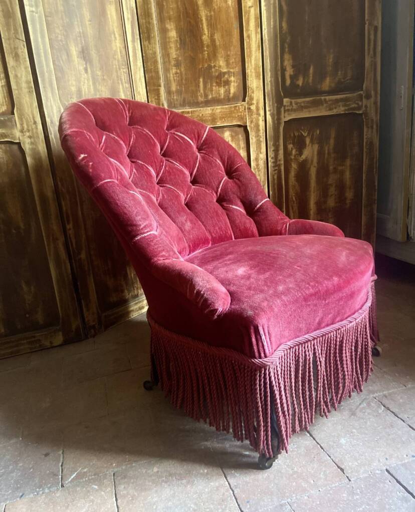 Antique Napoleon III period upholstered toad armchair – 19th century – Upholstered red velvet
