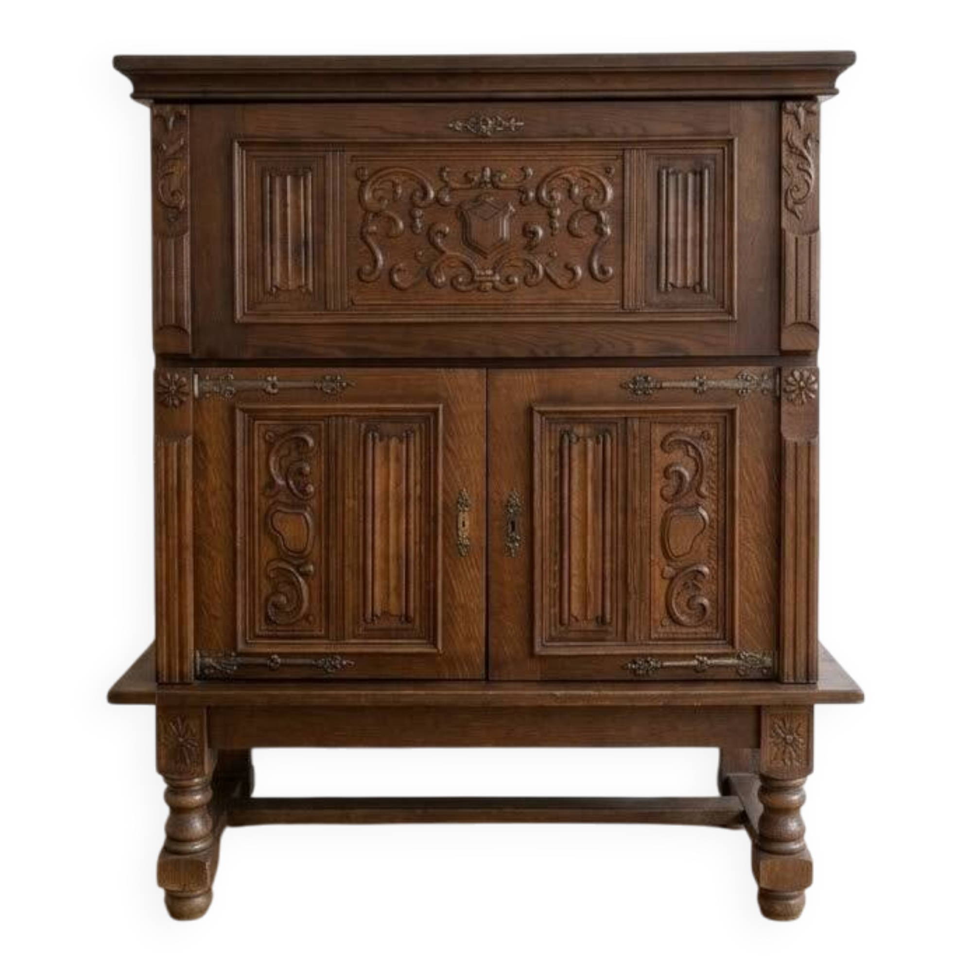 Sideboard / secretary