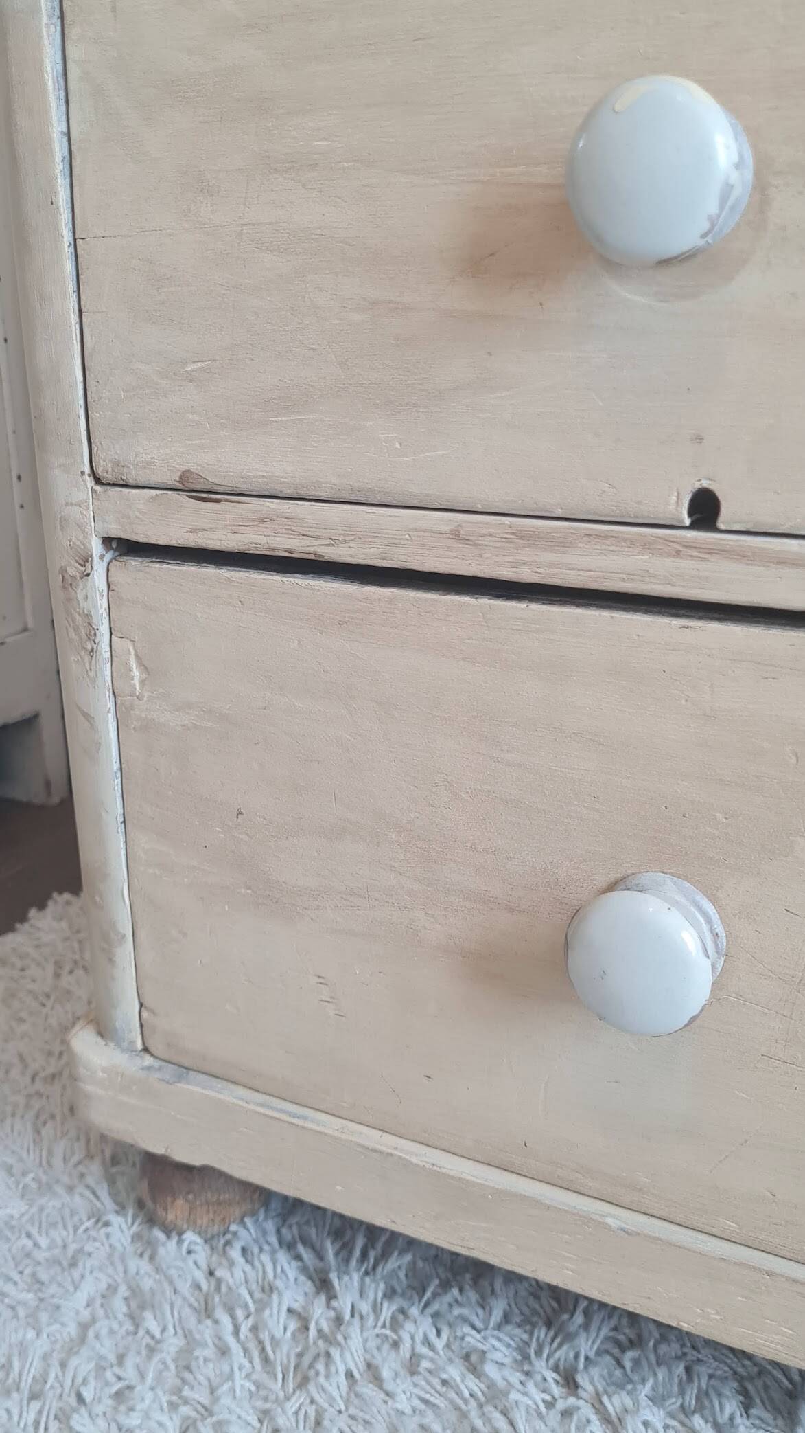 Commode ancienne de style anglais