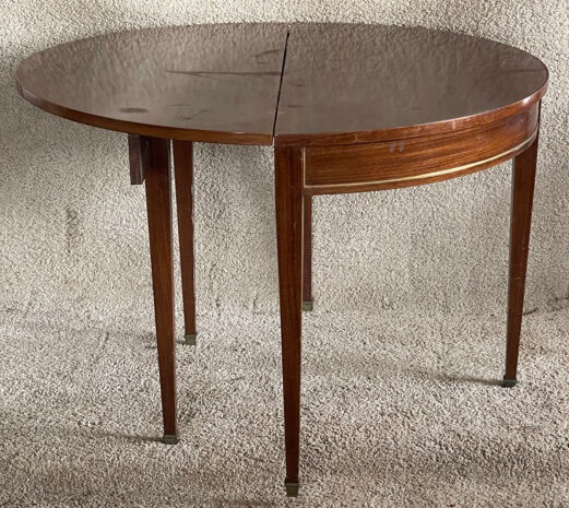 Table demi lune