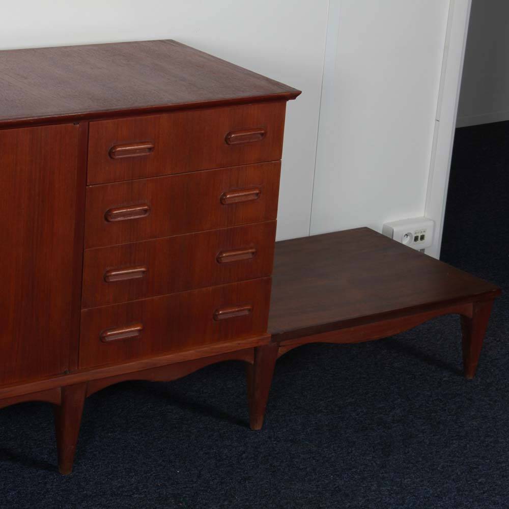 Grande enfilade vintage en bois des années 1960