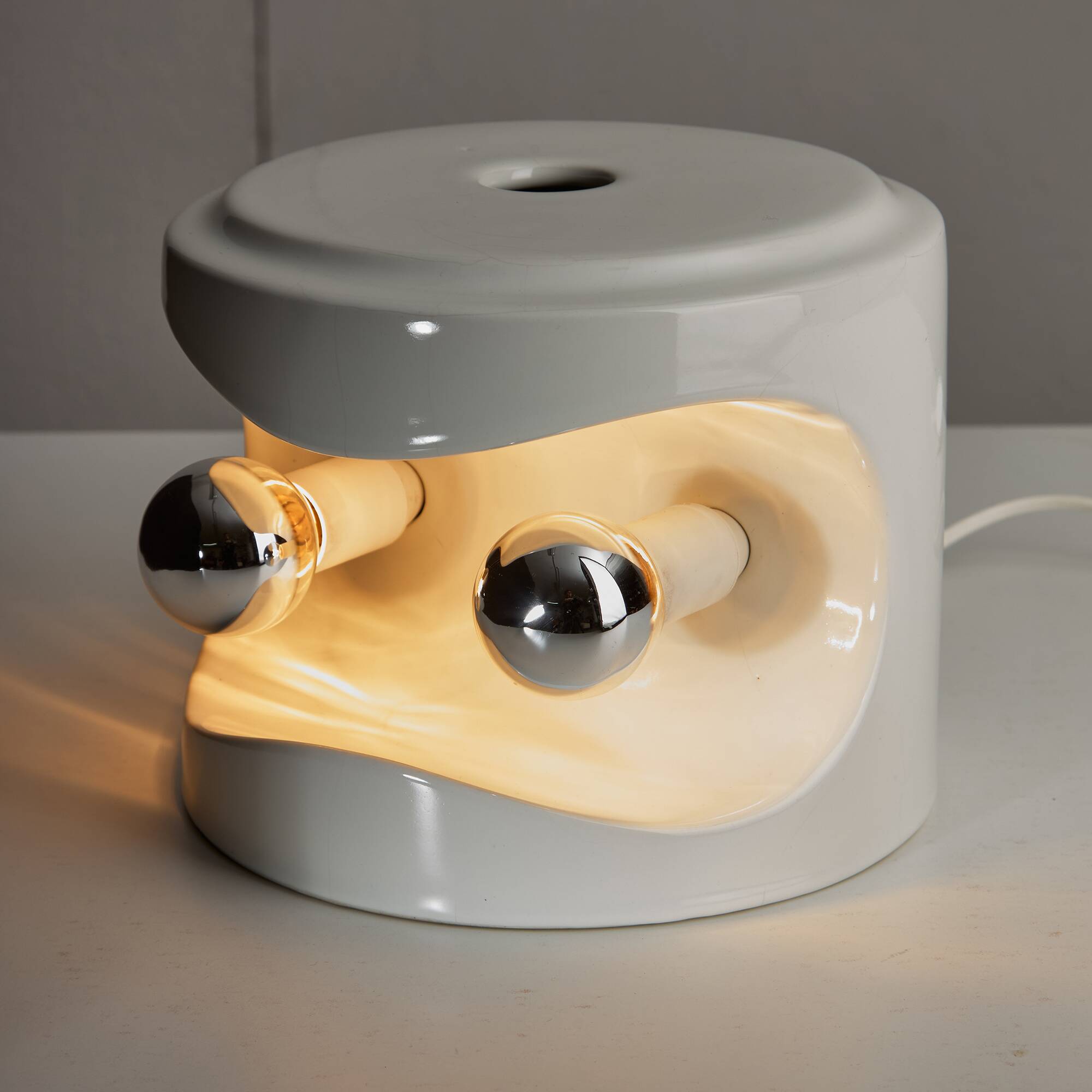 Perdomello 70 White Ceramic Lamp