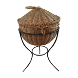 Wicker pan