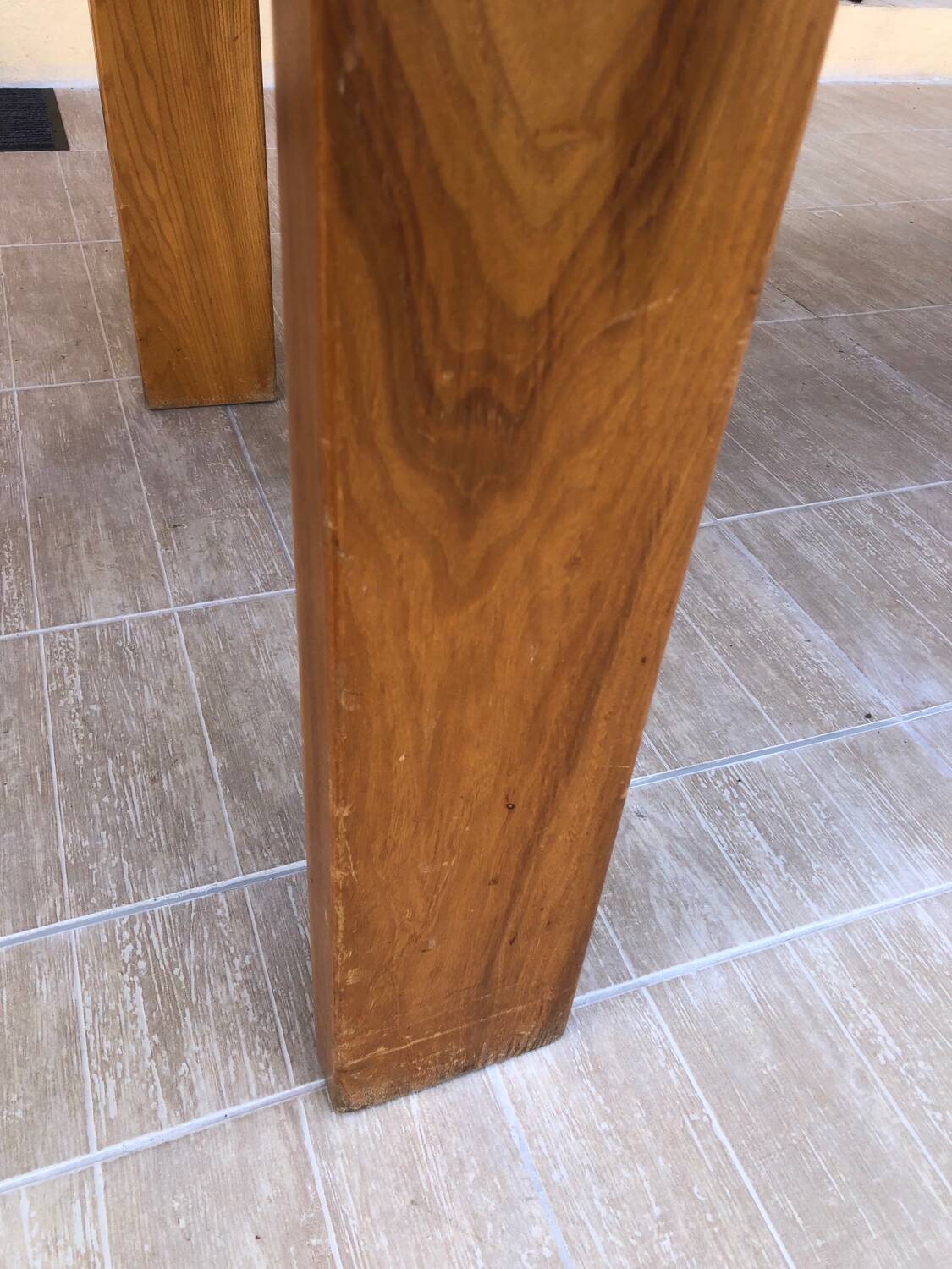 Maison Regain table and 4 chairs