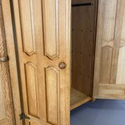 Armoire en Chêne et Laiton par Guillerme Et Chambron, 1960s
