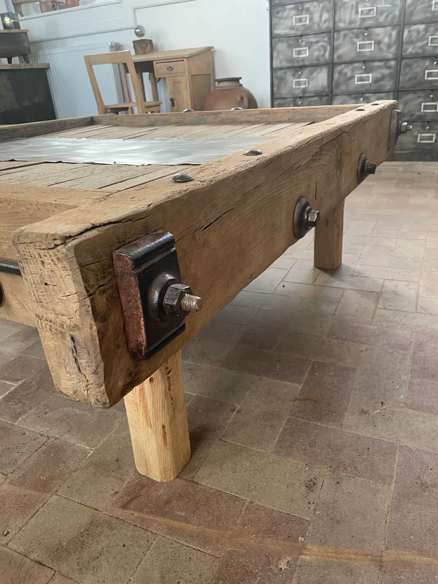 Table basse campagne atypique