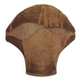 Stoneware vase by Odile Pichon