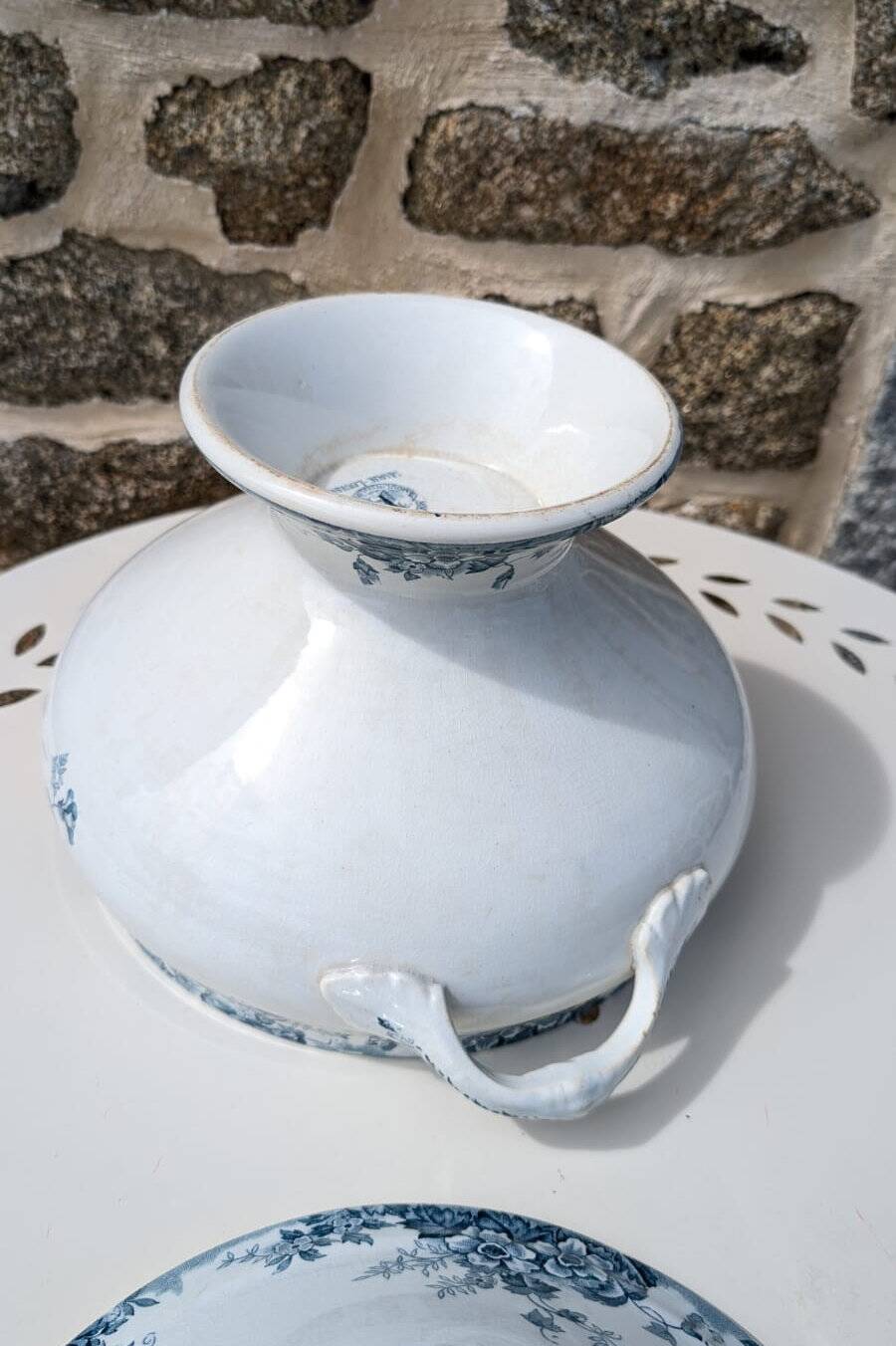 Large Marie Louise iron earth soup tureen