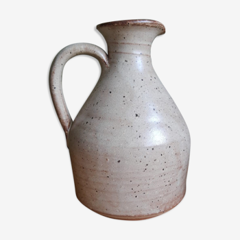 Vallauris pitcher in vintage sandstone