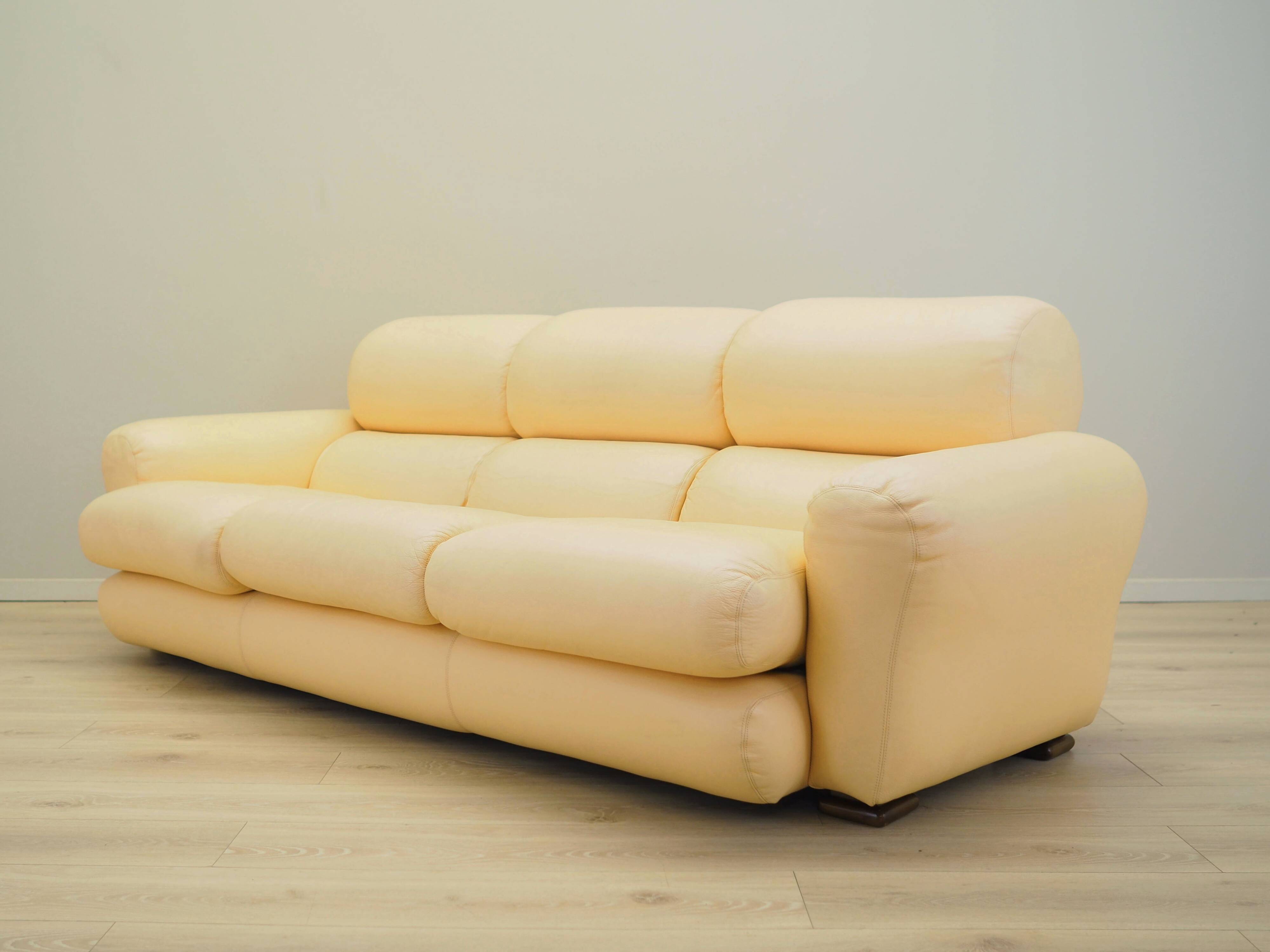 Leather sofa, Italian design, 1960s, production: Italy