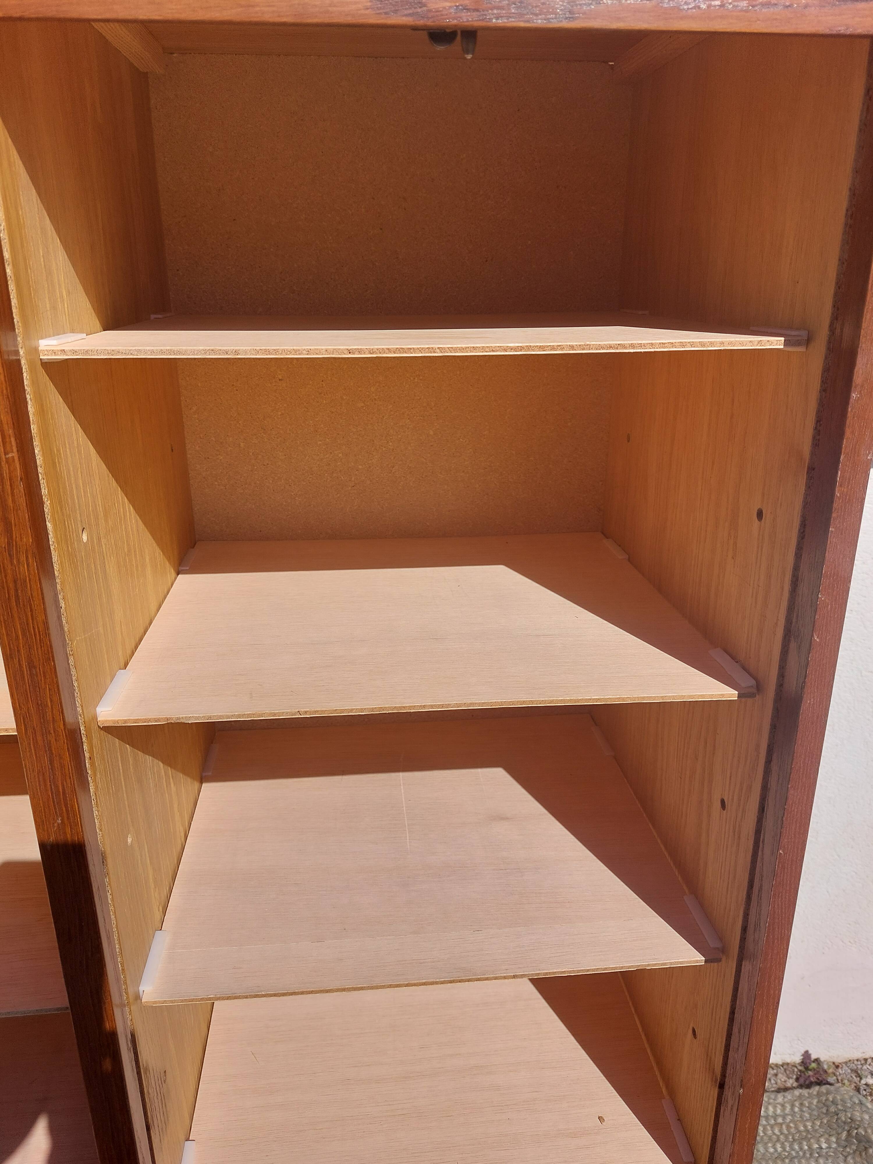 Double curtain filing cabinet