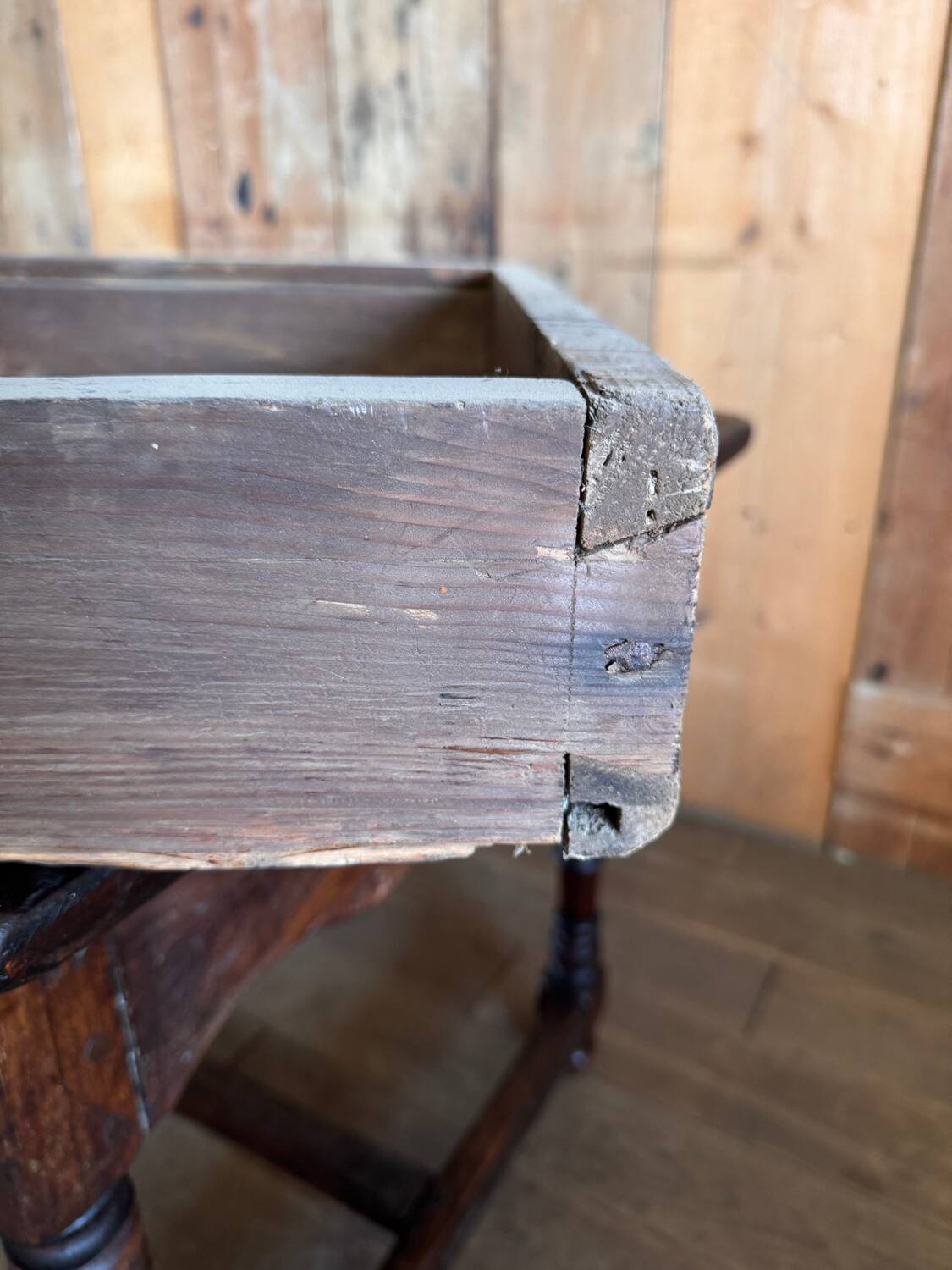 Cévenole table in chestnut wood, 19th-century folk art.