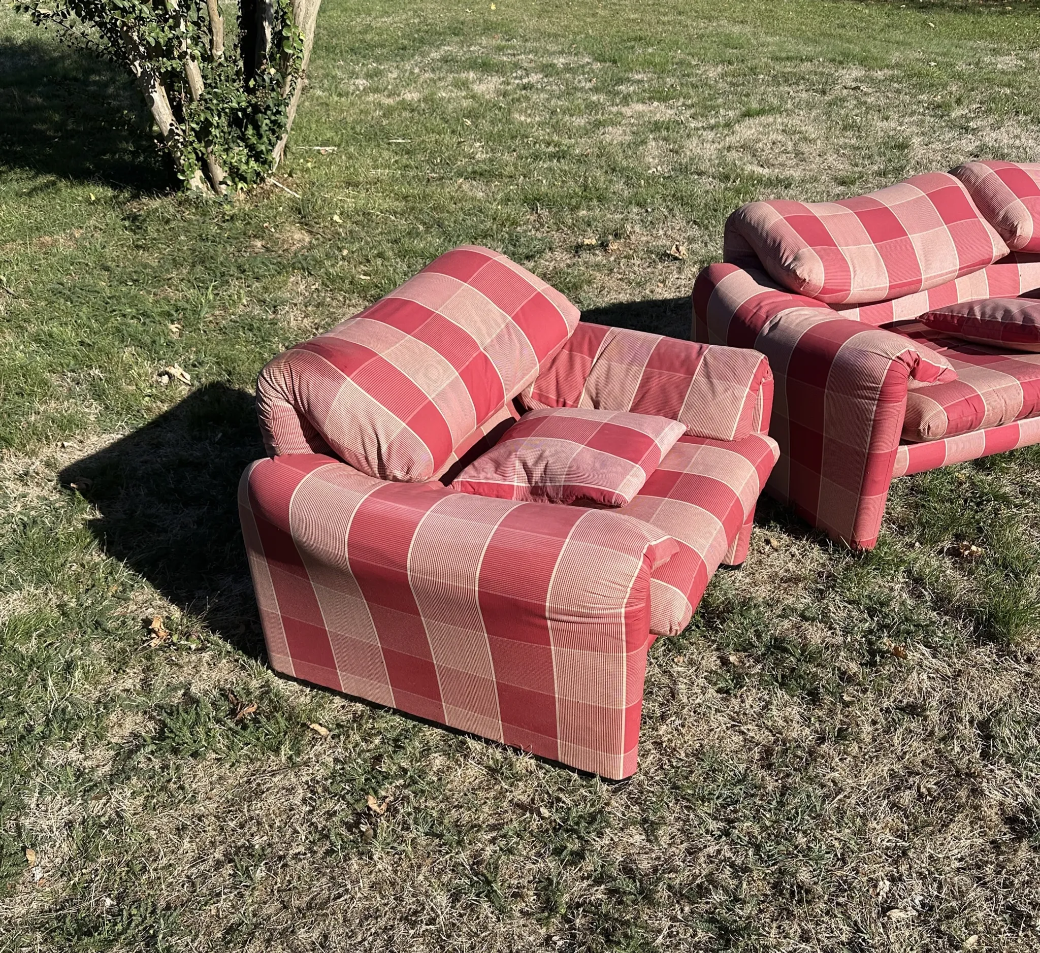 3-seater sofa and 2 armchairs Cassina Maralunga by Vico Magistretti