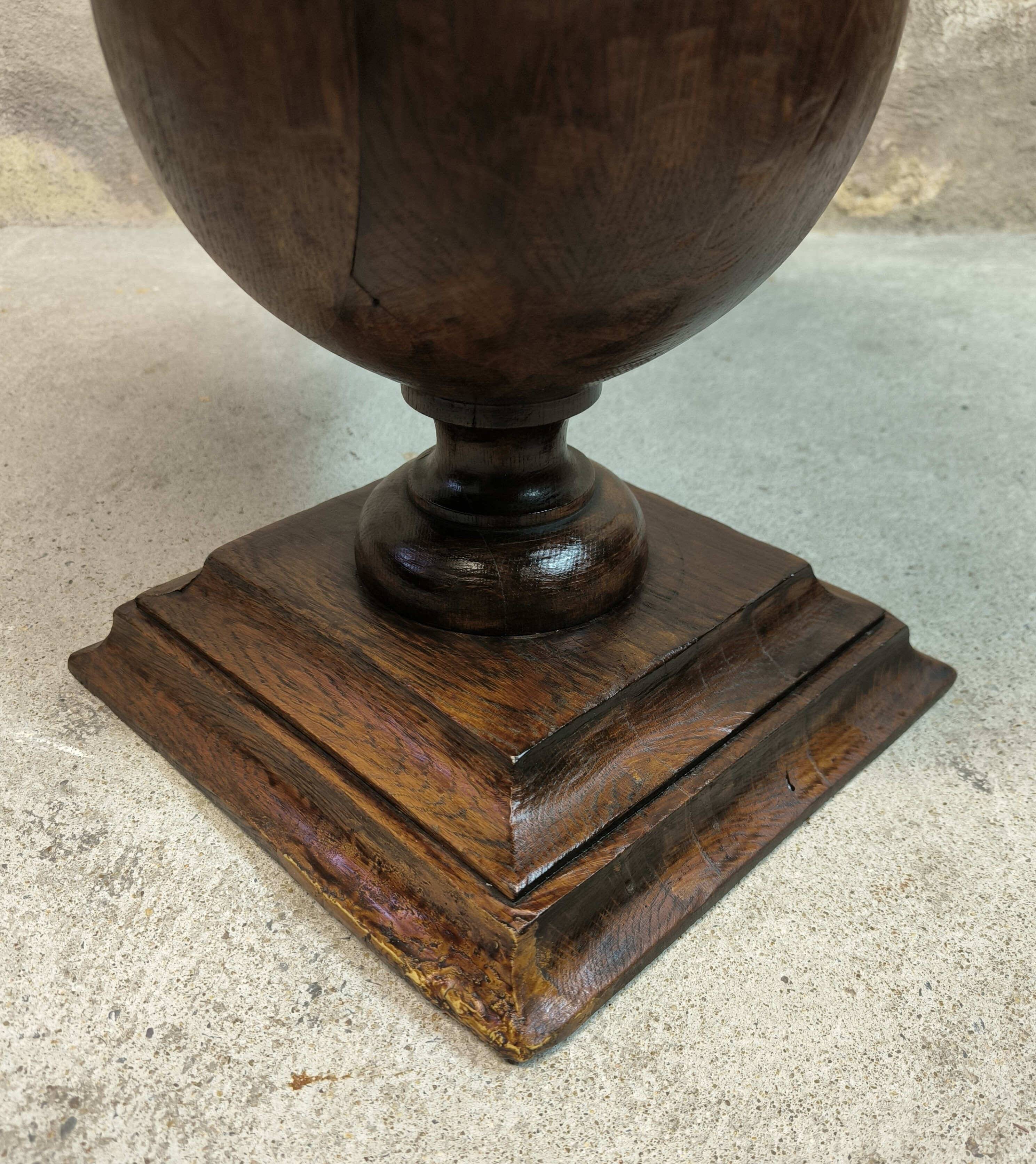 Vintage side table in solid wood