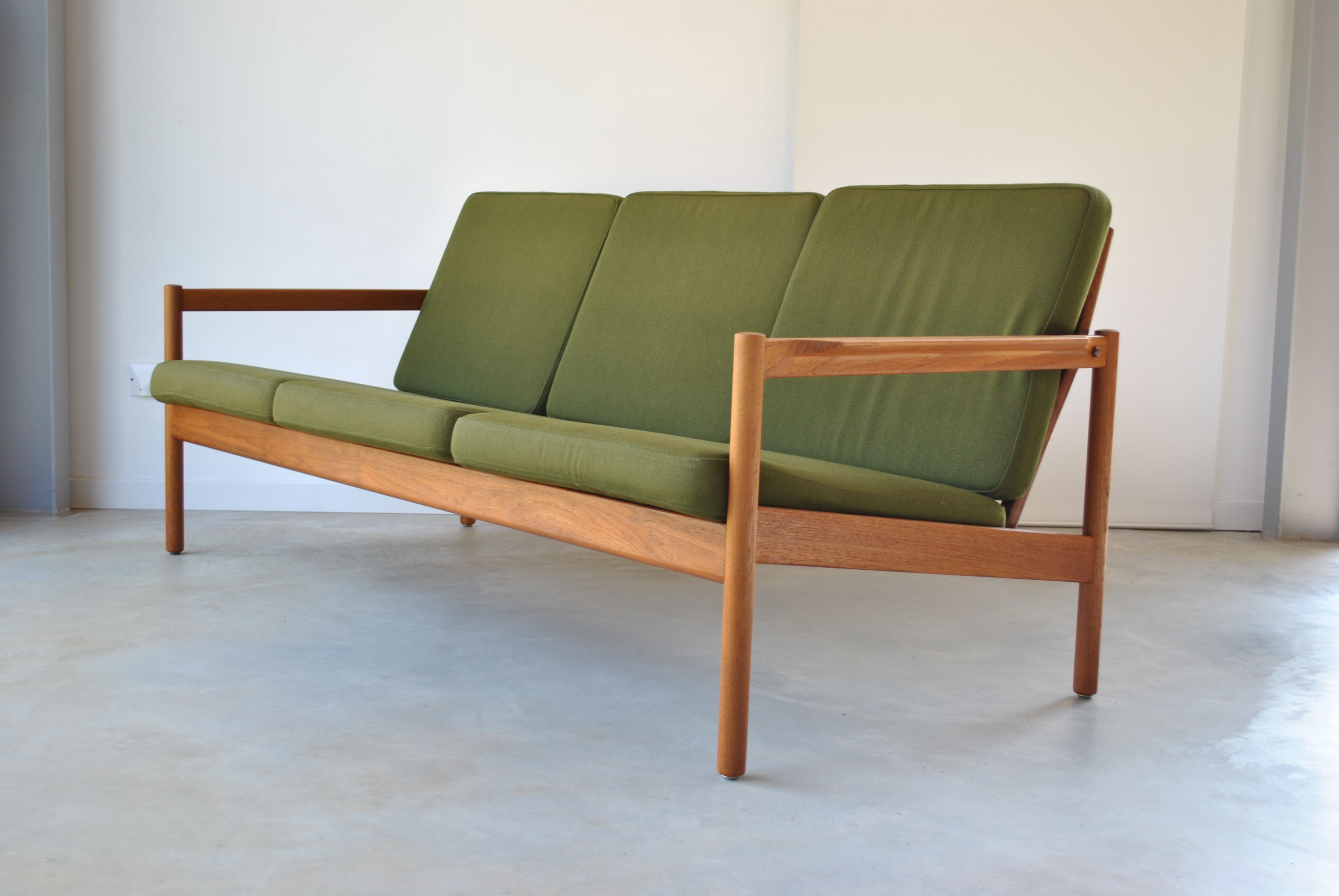 Danish sofa by Kai Kristiansen by Magnus Olesen for Domus Danica year 60