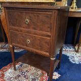 Petite commode XIXe 2 tiroirs et tablette d'entrejambes acajou massif Louis