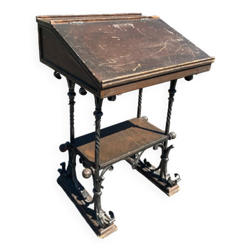 Lectern, restaurant or shop counter made of wood and wrought iron