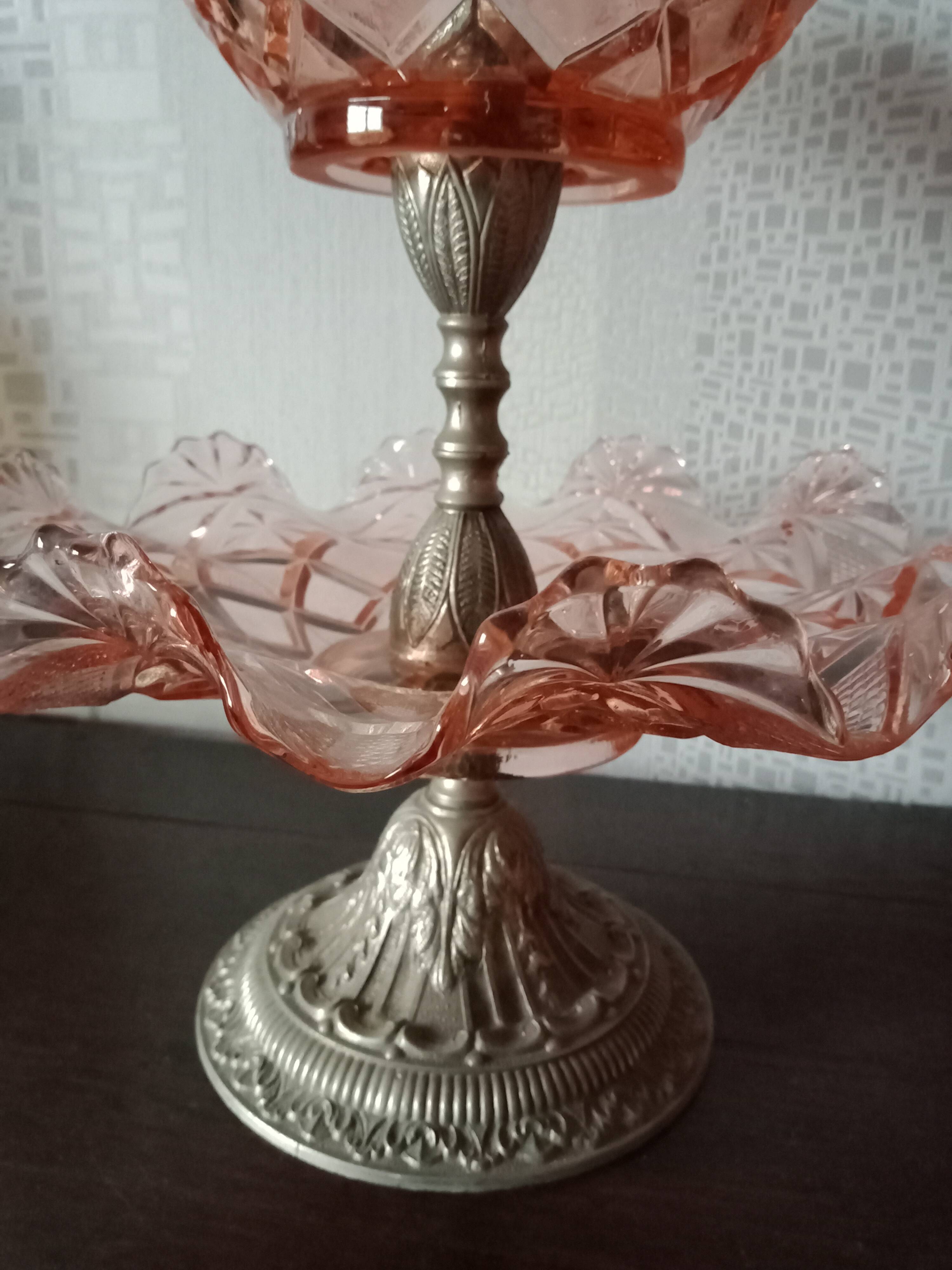 Fruit petits-fours set with two old pink corolla bowls, 19th century frame