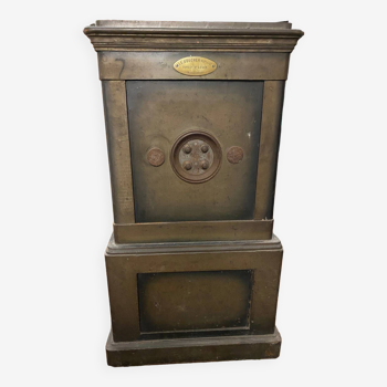 Old wood and metal safe 19th century