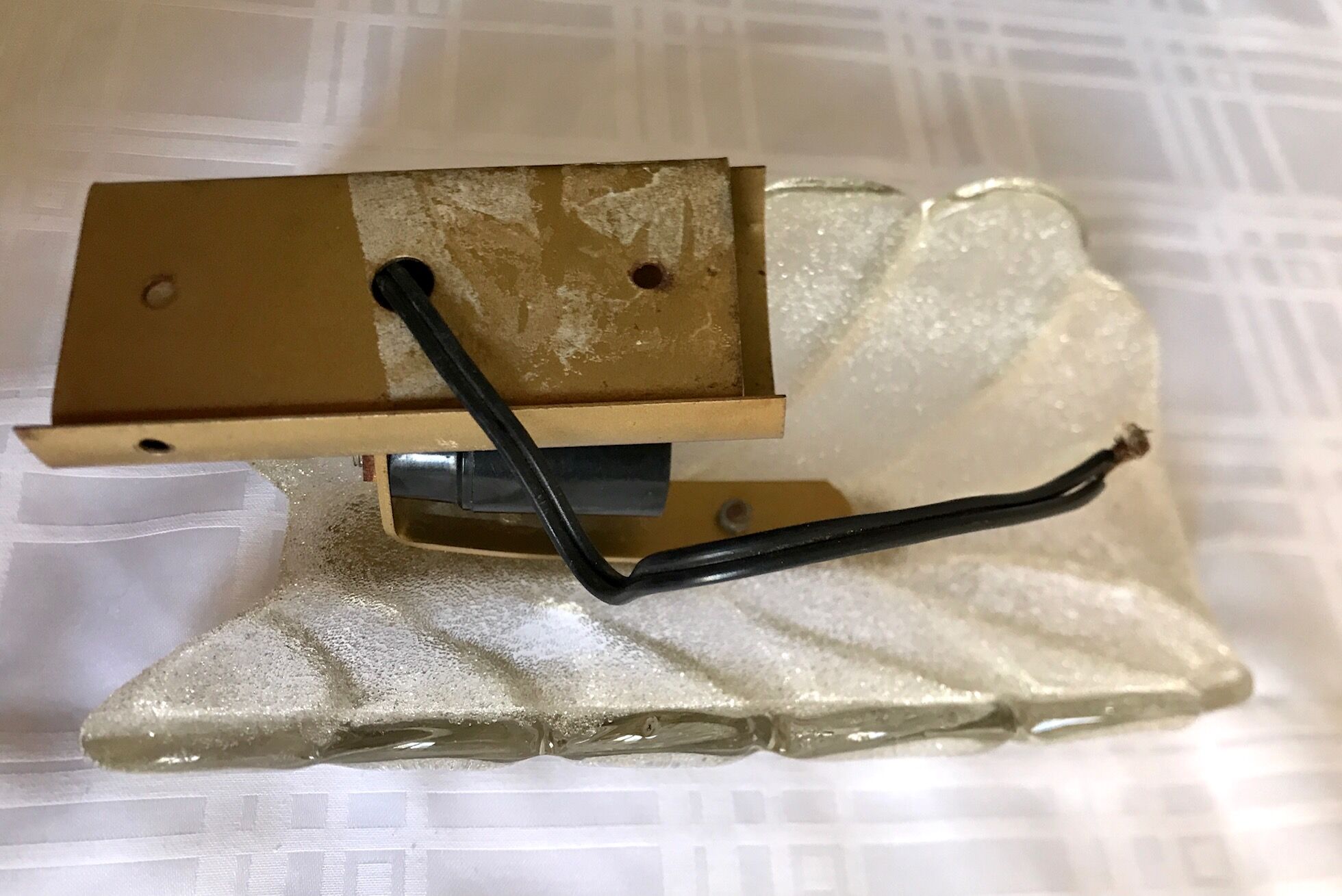 Glass foil wall lamp