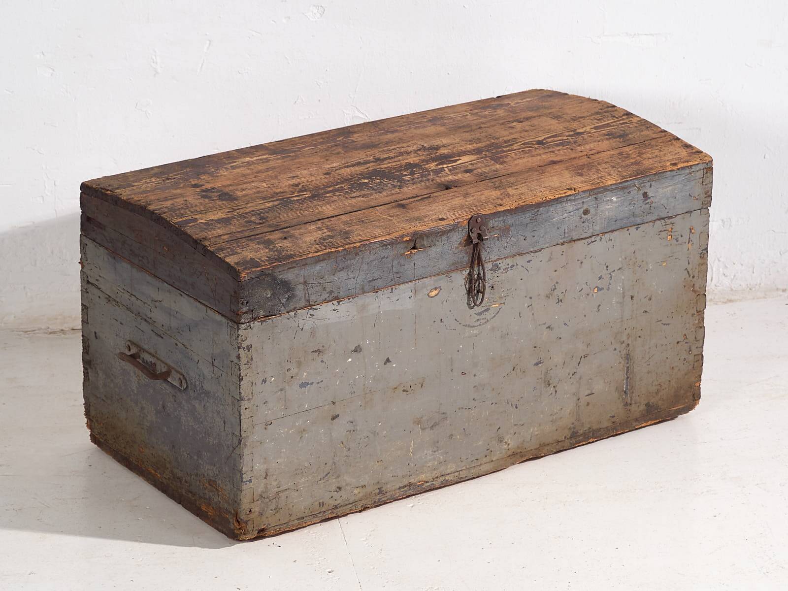 Antique silver-grey solid wood chest (circa 1920) #20