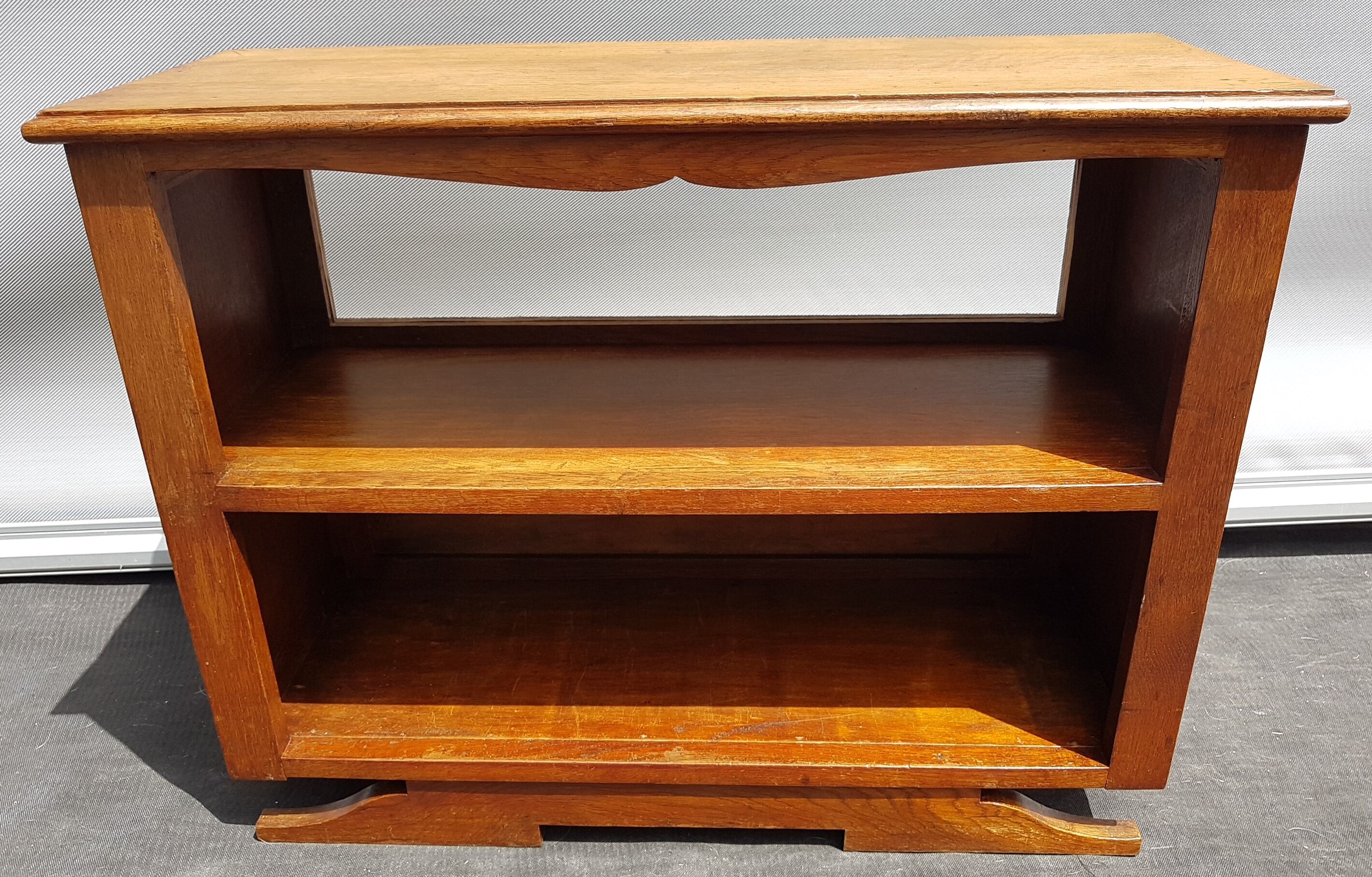 Bookcase Bibus pedestal moustache