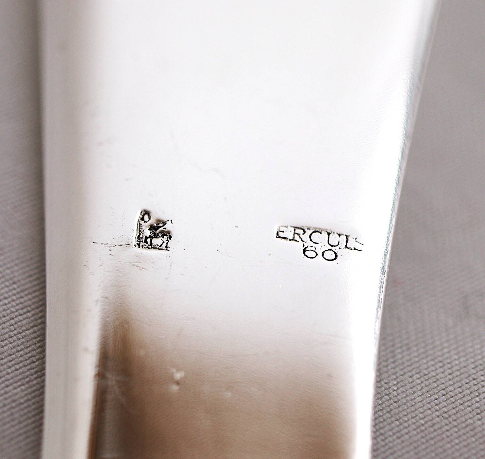 Ercuis Valois, Uniplat fish cutlery set 26 pieces silver-plated, excellent condition.