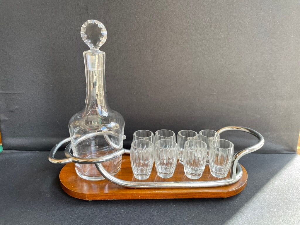 Liquor cabaret - Art Deco - Blown and cut crystal, mahogany or ebony macassar and stainless steel