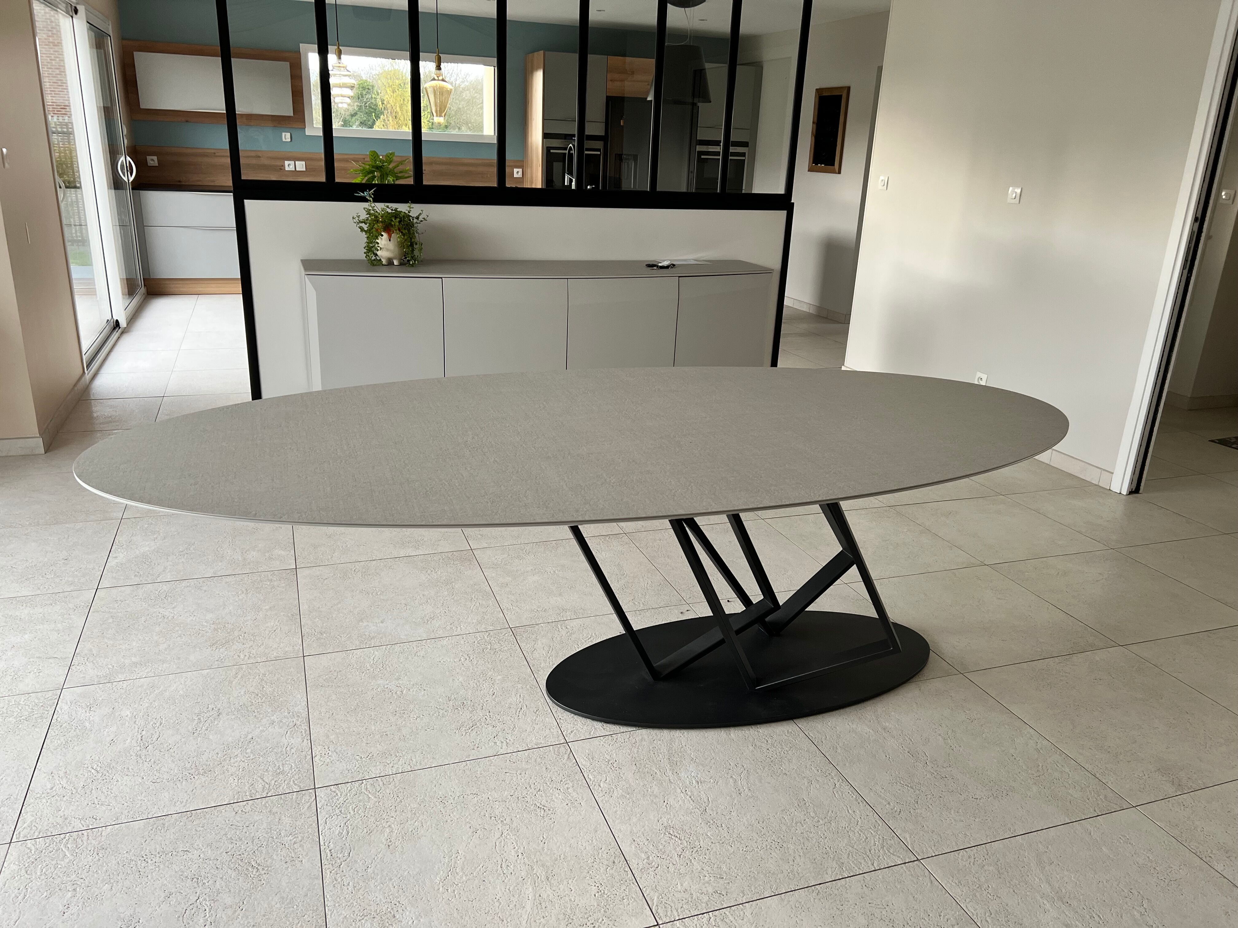 Table XXL furniture Vetraa