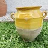 Glazed yellow terracotta jar, south-west of France.
