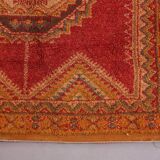 Vintage Handmade Taznakht Rug 118 x 199 cm - Berber Rug - Moroccan wool rug