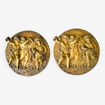 Paire de plaques en bronze italiennes, à décor de Puttis