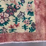 Vintage turkish rug 206x135 cm shabby distressed carpet medium