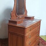Commode coiffeuse Louis XV en noyer