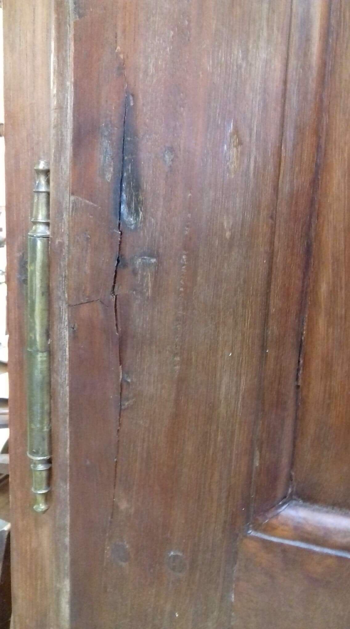 Armoire coloniale bois exotique XlX