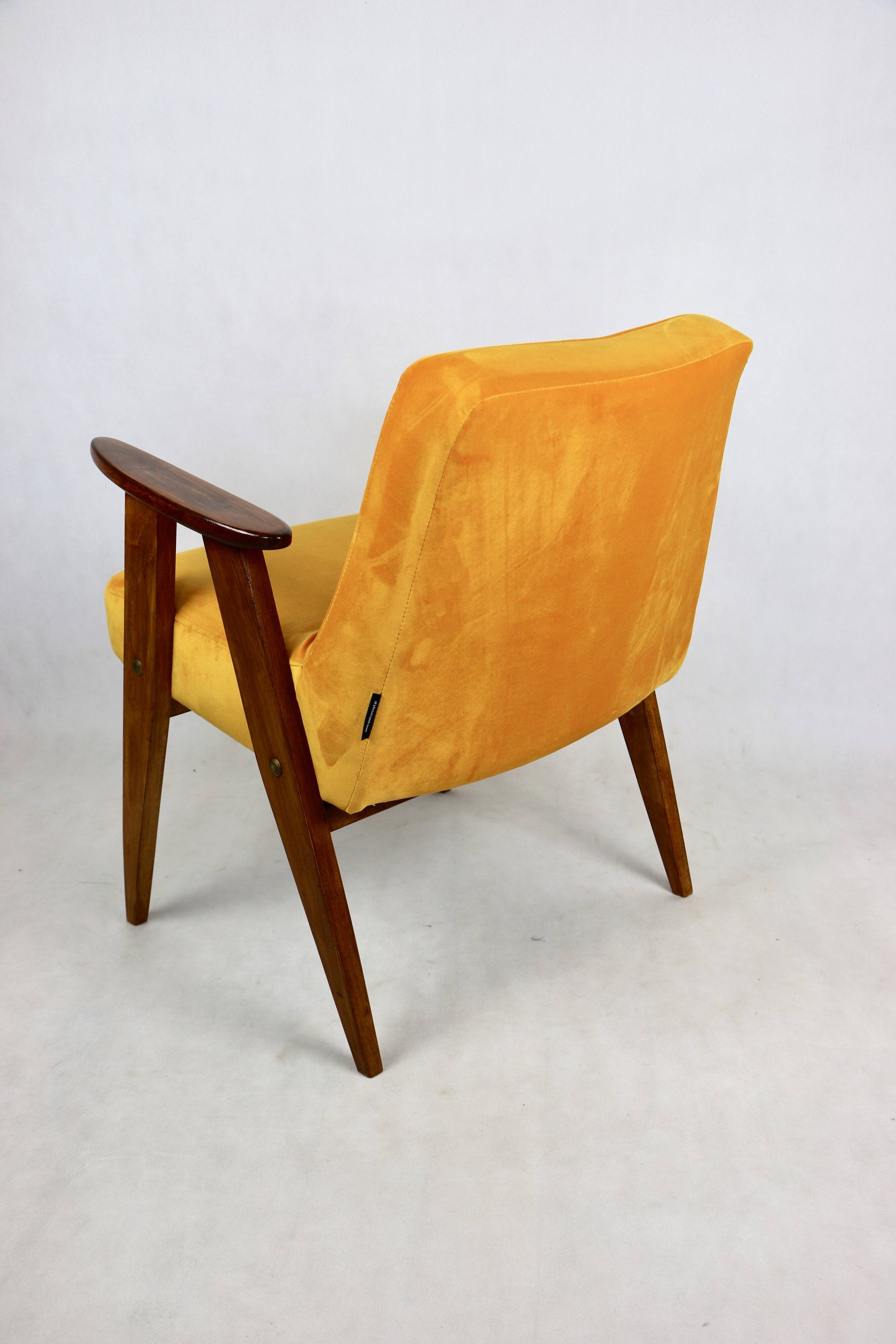 Fauteuil vintage Chierowski 366, 1970, velours jaune or