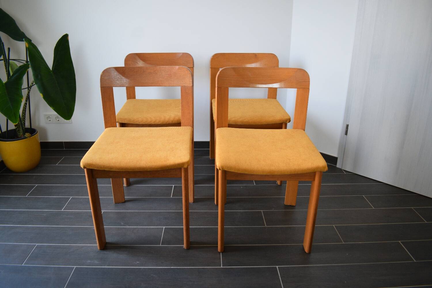 4 70s brutalist style chairs