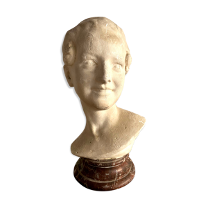 Buste en plâtre sur