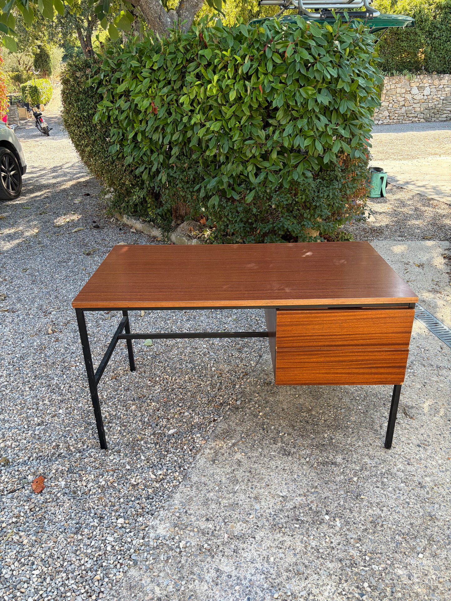 Model 620 desk by Pierre Guariche for Minvielle, France circa 1955