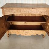 Buffet Louis XV en loupe de frêne/orme, XVIIIe siècle